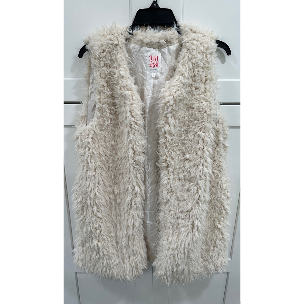 Hit List Faux Fur Vest Sleeveless Shaggy Cozy‎ Layering Cream Size L